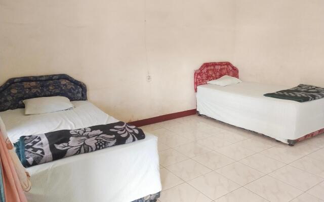 OYO 91061 Hotel Glory Tarutung