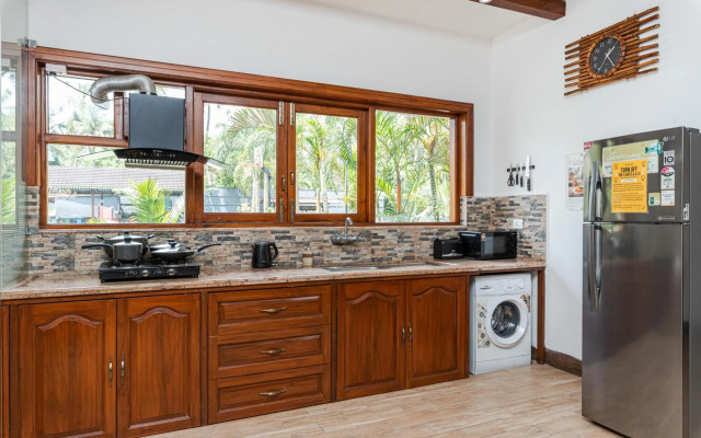 10BHK Super Luxury Villa with Private Pool