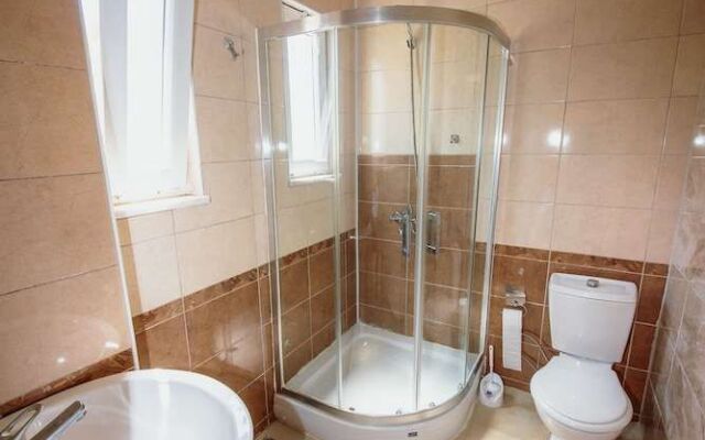 Onoda Hotel & Suites