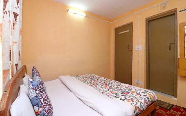 OYO 18990 Hotel Bright Palace