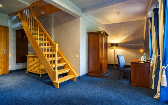 Schlosshotel Weyberhöfe