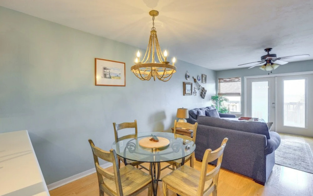 Beach & Pool Access at Condo on Cedar Key!