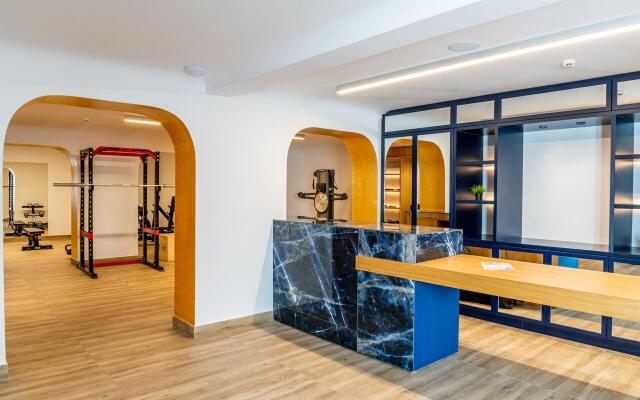 Cresanto Luxury Suites - Adults Only