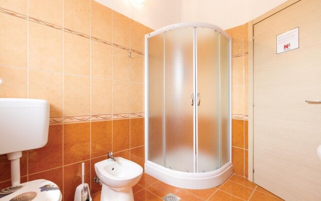 Beautiful Home in Betiga With Wifi and 4 Bedrooms