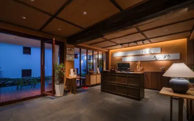 Qilian Yunshe，Shazhi Street, Jizushan  Town ， Binchuan County,Dali City