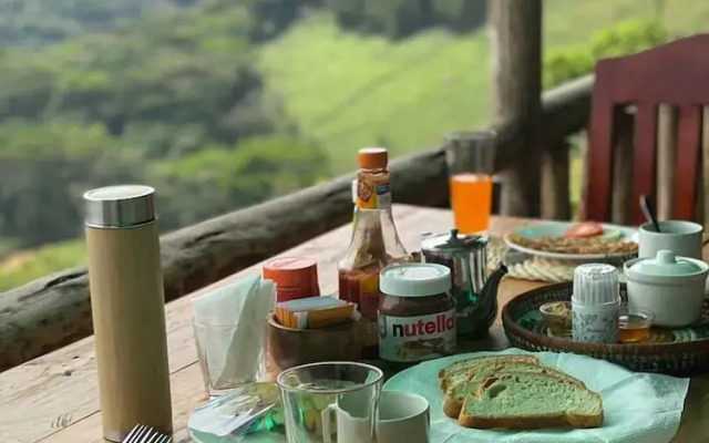 Bwindi Neckview Lodge