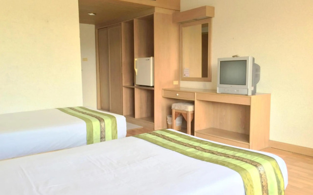 Takiab Beach Resort