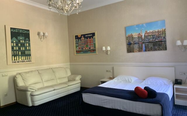 Amsterdam Hotel