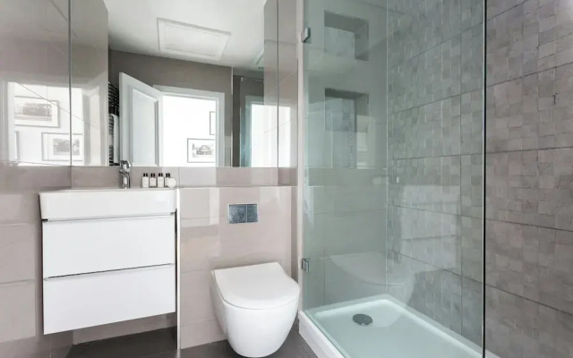 Talbot Road VI by Onefinestay