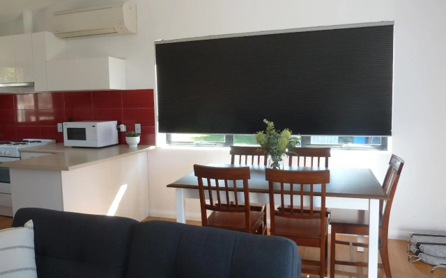 Bellevue on Bentley - Unit 2