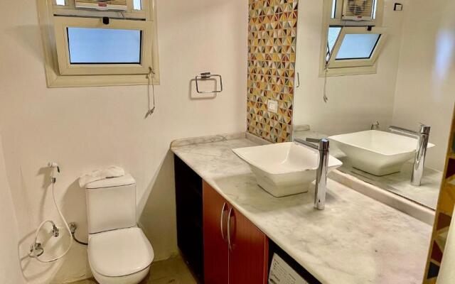 Lovely 2 BDR apartment with direct Nile view