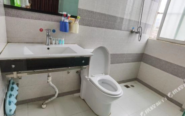 Kunming Helen Theme Hotel