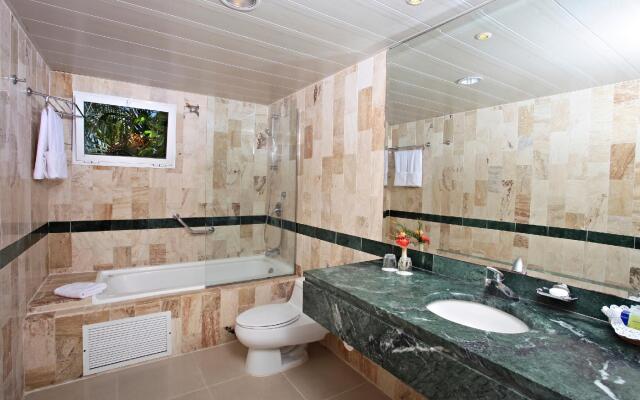 Eurostars Grand Cayacoa