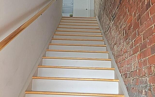 Cityscape I Sleeps 8