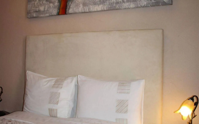 Residencia Pedra Antiga