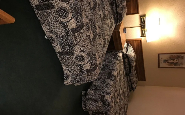 Buffalo Lodge and Grill