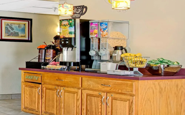 Super 8 Newport News/Jefferson Ave