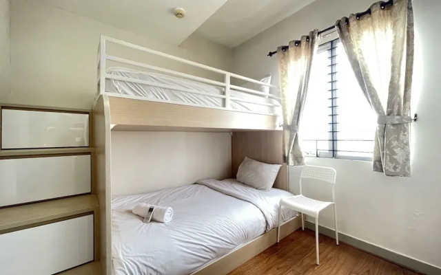 Comfy 2Br With Sofa Bed At Sudirman Suites Bandung Apartment