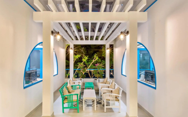 Santorin HoiAn Villa