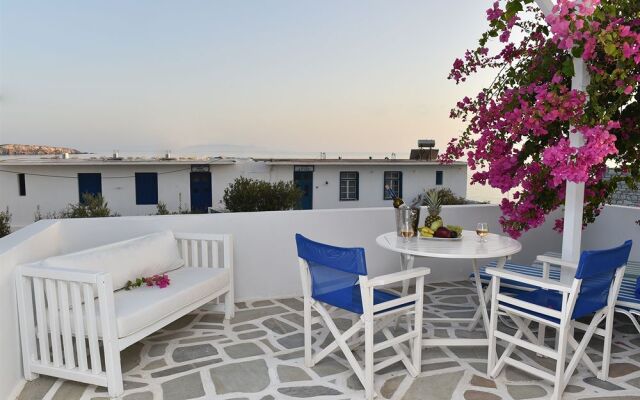 Tarsa Studios & Apartments