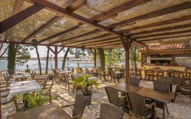 Matilde Beach Resort 28223