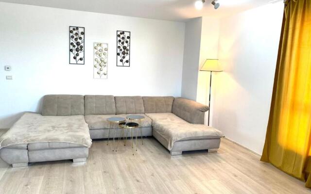 Golden Penthouse Rebreanu Residence
