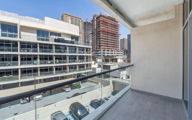 Heart-captivating Studio in Shamal Waves 2