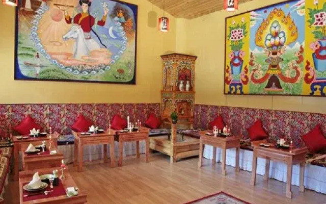 HIVC @ Lugu Lake Mosuo Home Hotel