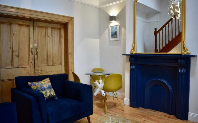 Modern 1 Bedroom Apartment Close to the Centre