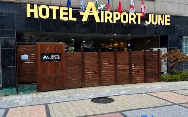 Hotel Airport June