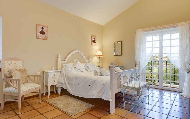 Villa Ladyville