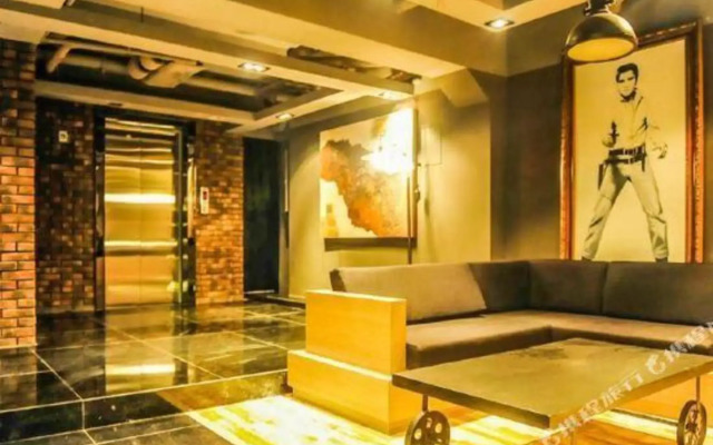J&D Hotel