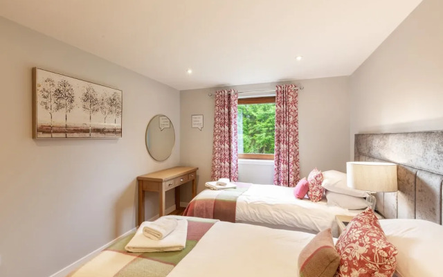 Lord Galloway 38 With Hot Tub, Newton Stewart