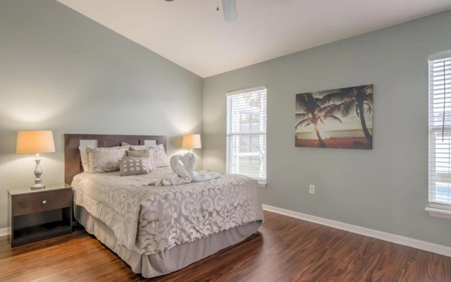 Amanda s Cozy Clear Creek Vacation Home