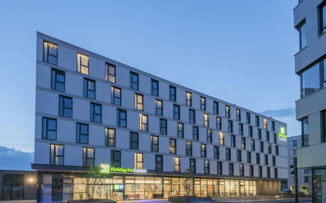 Premier Inn Freiburg City Süd Hotel