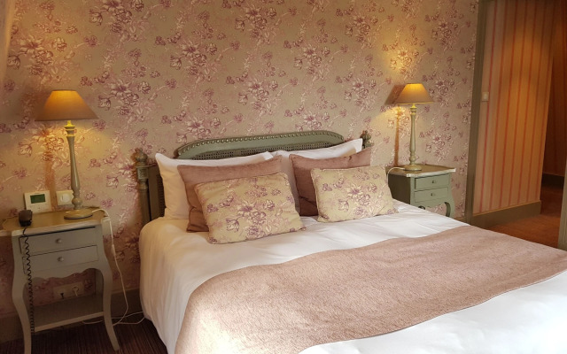 Hôtel Restaurant - Chateau de Lalande