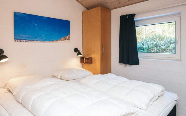Cozy Holiday Home in BlÃ¥vand near Beach