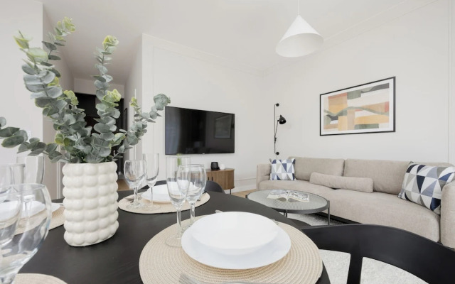 Apartment With Sauna by Renters Prestige