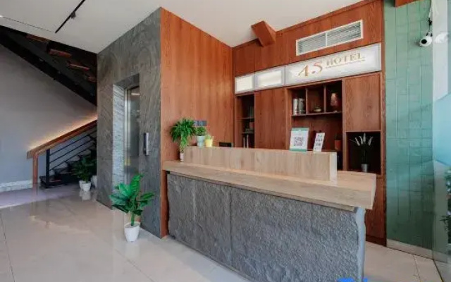 Sans Vibes 4.5 Hotel