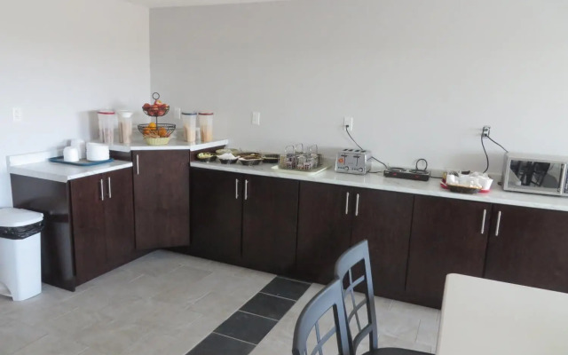 Travelodge by Wyndham Rosetown