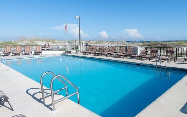 Island Winds West 170