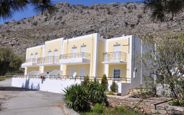 Marianthi Studios & Apartments
