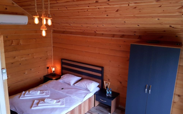 Adesa Bungalow Hotel