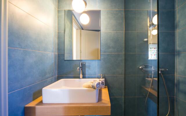 VILLA SERENIS | mountain & sea @ 1,5hr from Athens