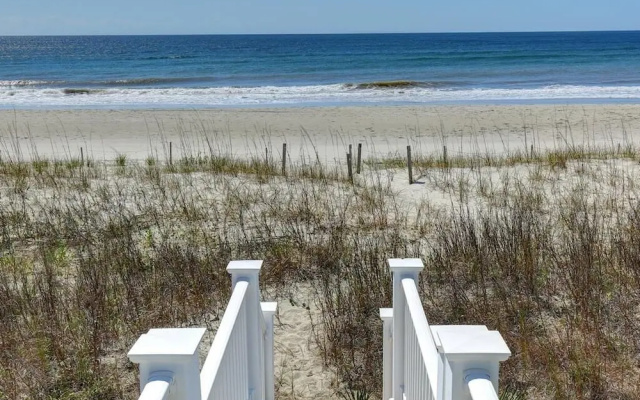 R and R By The Sea - 4 Br Home