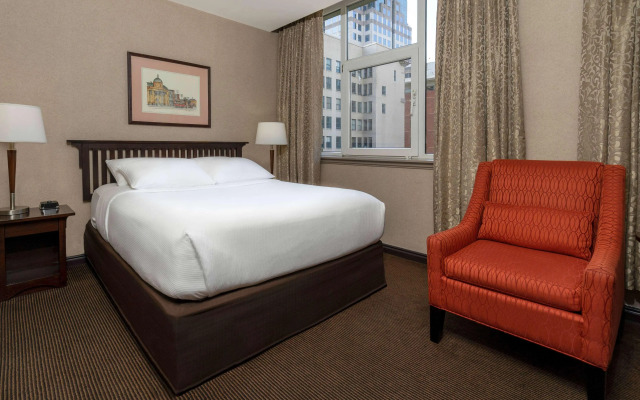 Ramada Limited Vancouver Downtown