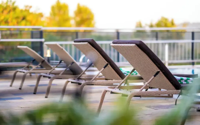 Ngolu Hotel & Residences