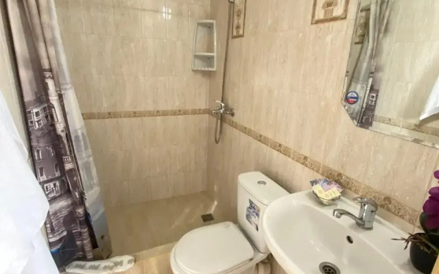 Rosa Home Loo Guest House