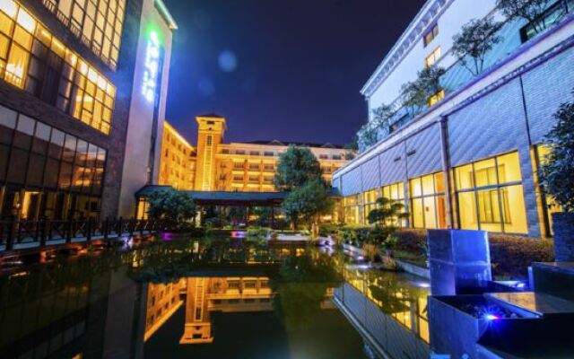 Qingyang Xifeng Hotel