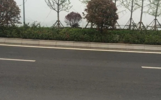 Qingdao Guanhaichao Business Hotel